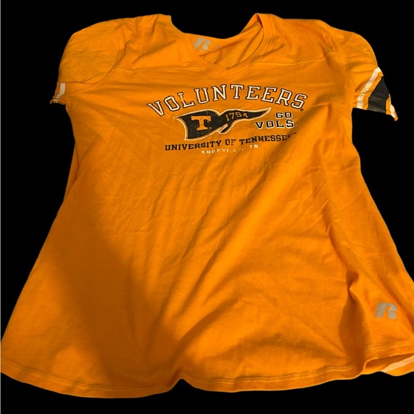 Russell Athletic Tops - UT Volunteers sz Large Juniors Orange t-shirt. Good pre-owned condition